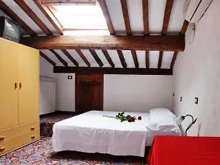 Leopolda Guest house